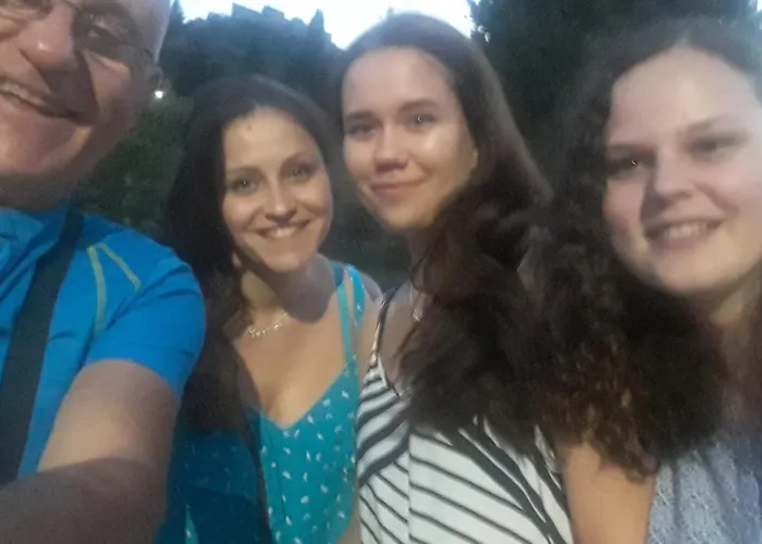 Hellas Palace Center *