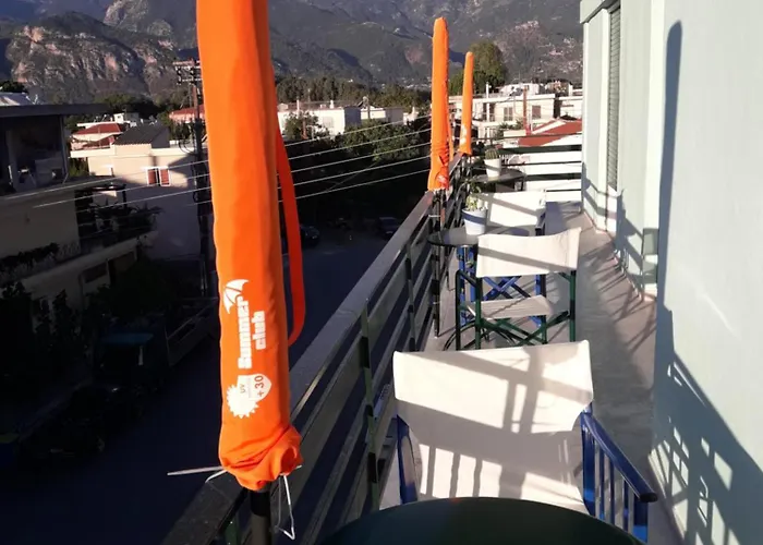 Hellas Palace Center Alojamento de Acomodação e Pequeno-almoço Sparta