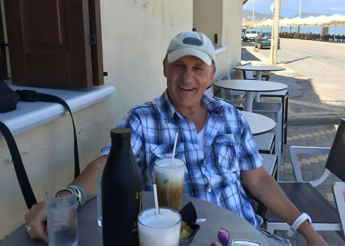 Hellas Palace Center Alojamento de Acomodação e Pequeno-almoço