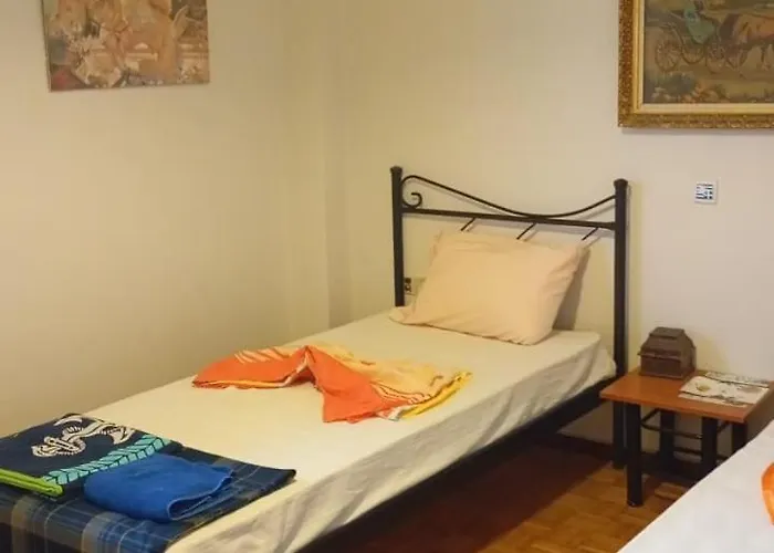 Hellas Palace Center Alojamento de Acomodação e Pequeno-almoço Sparta